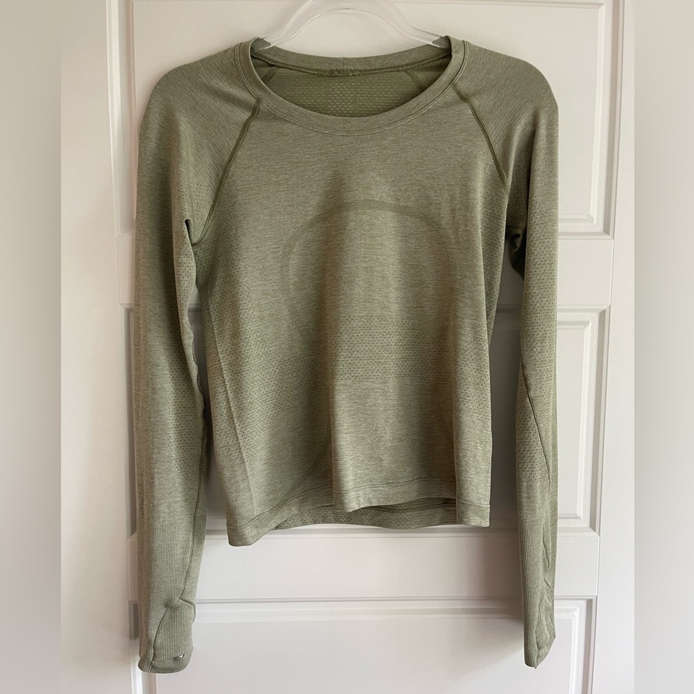 Lululemon Swiftly Tech Long-Sleeve Shirt 2.0 Waist Length